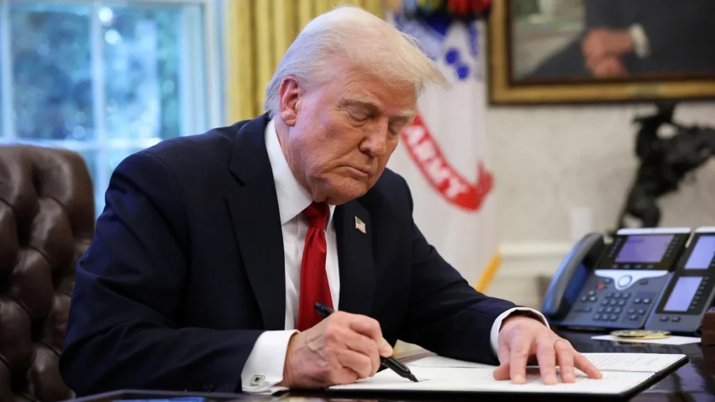 trump signs new executive order